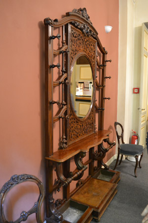 theatre exarcheia interior03, αυθεντικό νεοκλασικό έπιπλο φουαγιέ theatre exarcheia interior03, αυθεντικό νεοκλασικό έπιπλο φουαγιέ