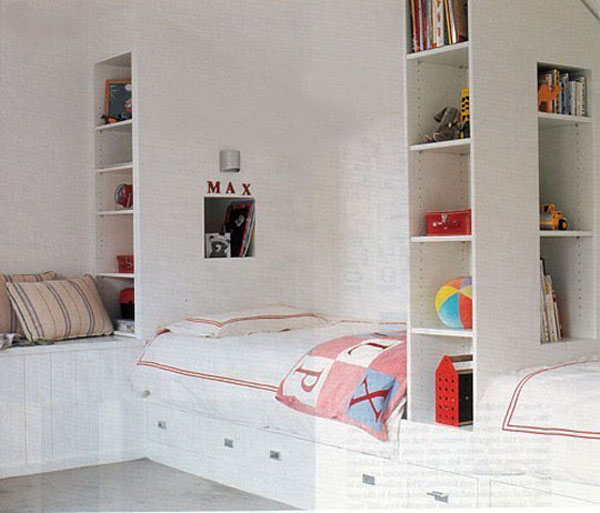 Εντοιχισμένα κρεβάτια σε παιδικό δωμάτιο Εντοιχισμένα κρεβάτια σε παιδικό δωμάτιο