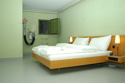 Το κρεβάτι της 'πολυτελούς' κράτησης Το κρεβάτι της 'πολυτελούς' κράτησης