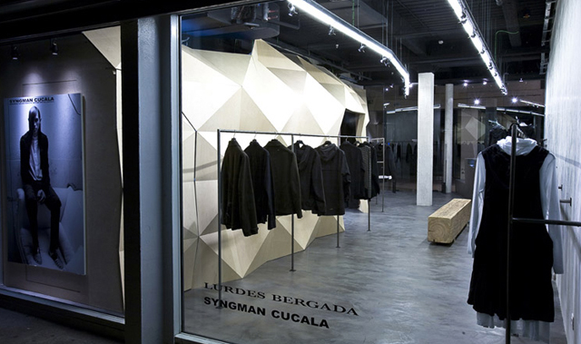 καταστημα στη Βαρκελωνη καταστημα στη Βαρκελωνη