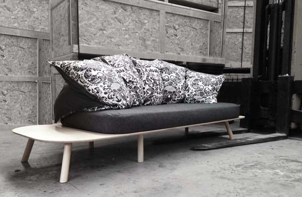 ξύλινος καναπές