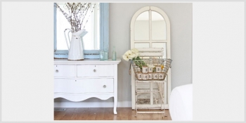 Καθρέπτης από ξύλινο παράθυρο